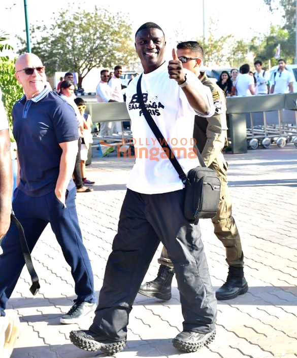 photos katrina kaif vicky kaushal ranbir kapoor alia bhatt and others snapped leaving from jamnagar airport 5554 5