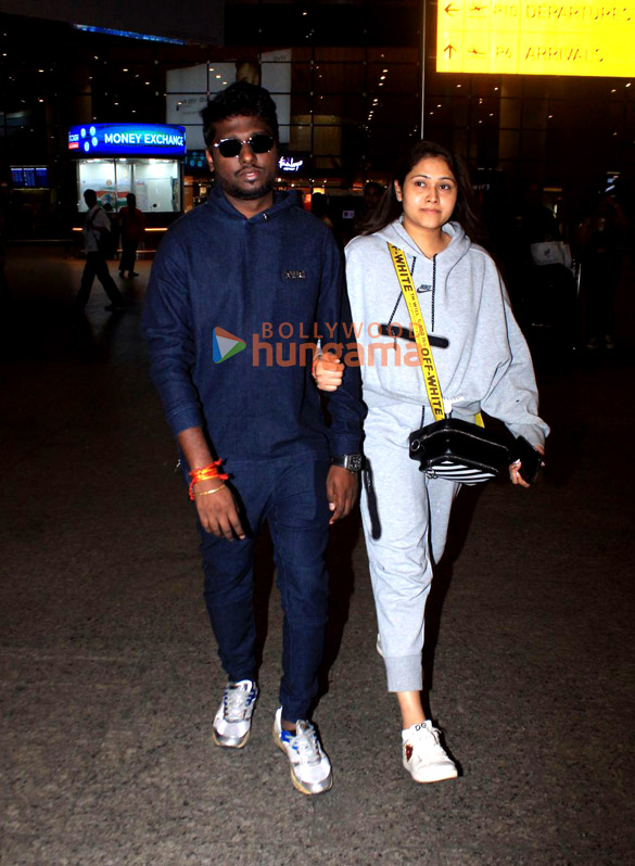 photos kriti kharbanda pulkit samrat janhvi kapoor and others snapped at the airport 2