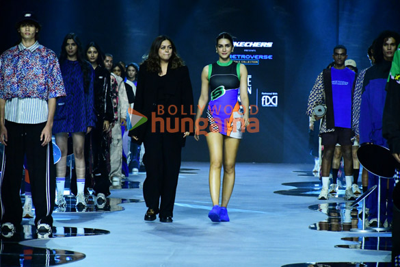 photos kriti sanon turns showstopper for lakme fashion week 2024 4
