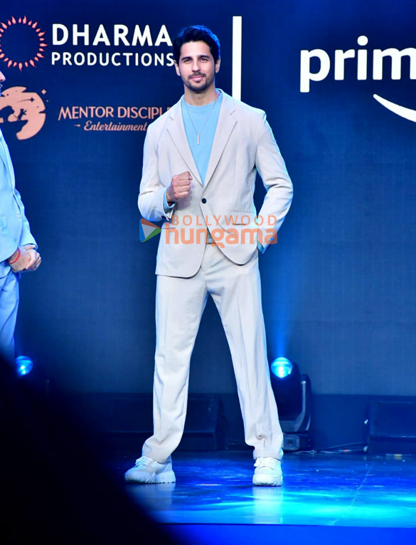 photos varun dhawan karan johar and others attend amazon prime videos shows and films announcement 193224 2