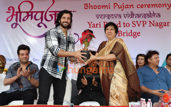 photos varun sharma gulsan grover and others grace the inauguration of a bridge between yari road and svp nagar in andheri 9