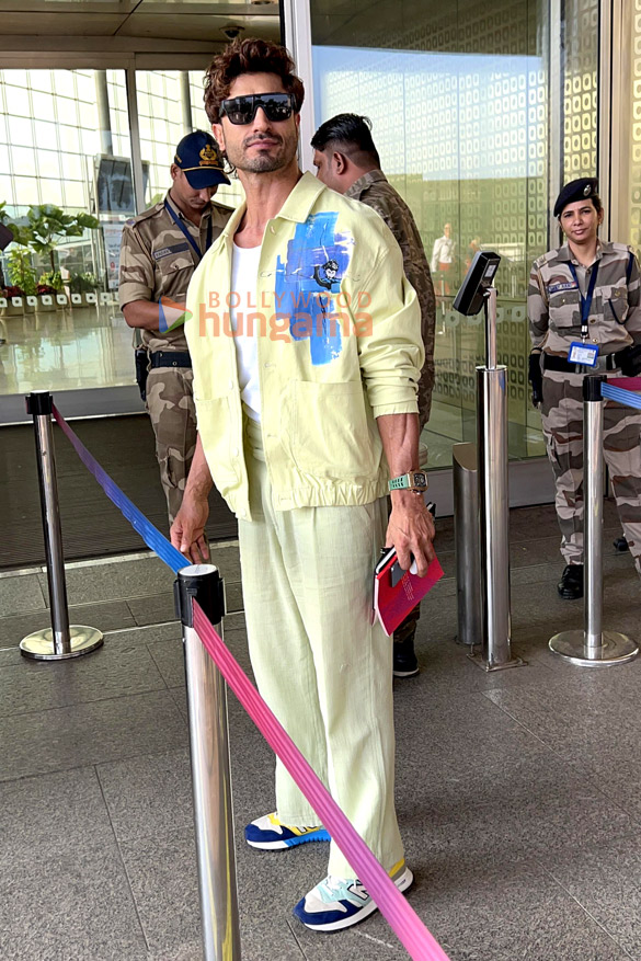 photos vidyut jammwal and isha malviya snapped at the airport 1
