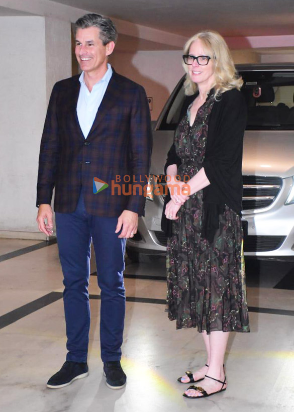 photos vijay varma tamannaah bhatia and others snapped at karan johars house in bandra 4