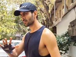 ‘Sexy Munda’, paps compliment Kartik Aaryan as he gets clicked post workout
