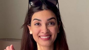 Diana Penty hops on to the knock knock trend!
