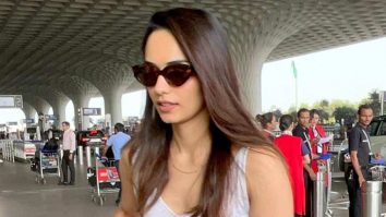 Manushi Chhillar rushes at the airport as she’s late for her flight