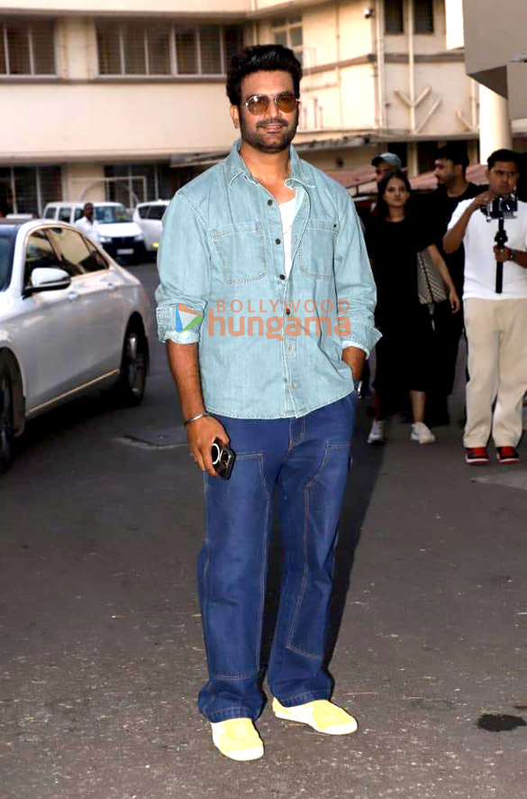 photos aamir khan rajkummar rao alaya f and others snapped at launch of papa kehte hain song 4