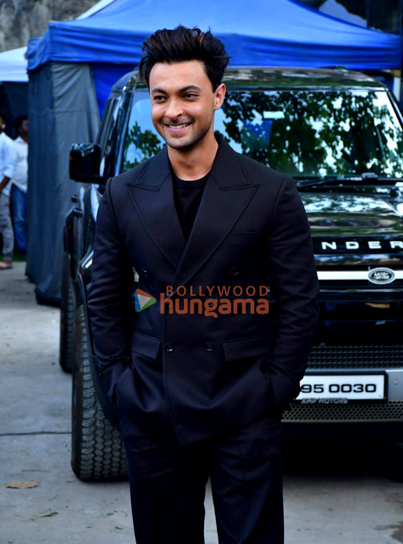 photos aayush sharma and sushrii shreya mishraa promote ruslaan on the sets of dance deewane 4 4