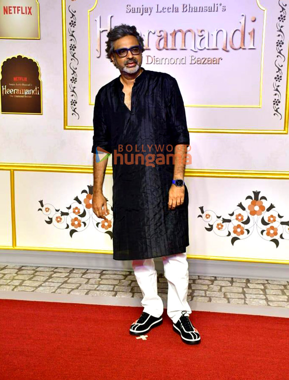 photos aditi rao hydari manisha koirala sanjay leela bhansali and others grace the premiere of heeramandi 24404 30