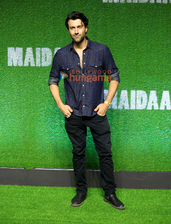 photos ajay devgn boney kapoor sanya malhotra and others grace the special screening of maidaan 28