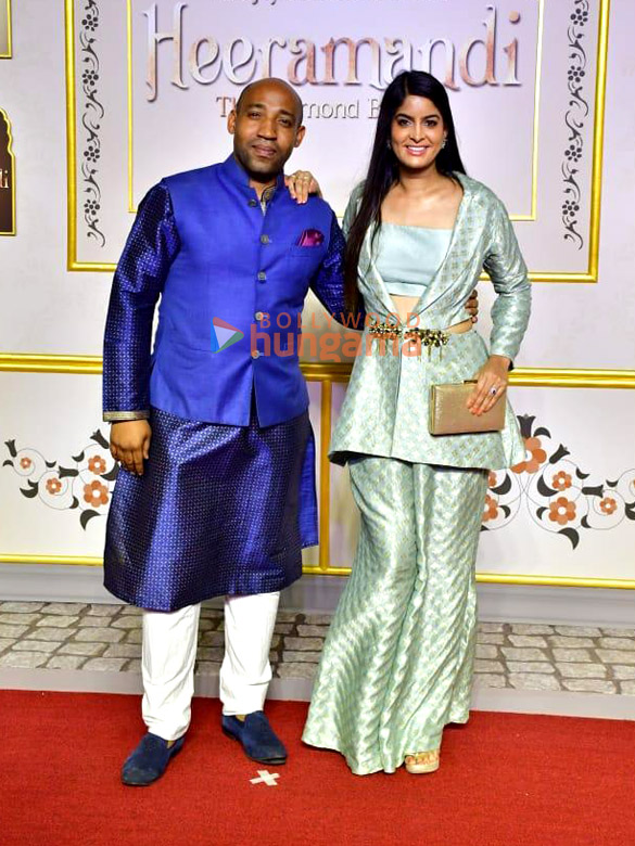 photos alia bhatt aditi rao hydari manisha koirala sanjay leela bhansali and others grace the premiere of heeramandi 24