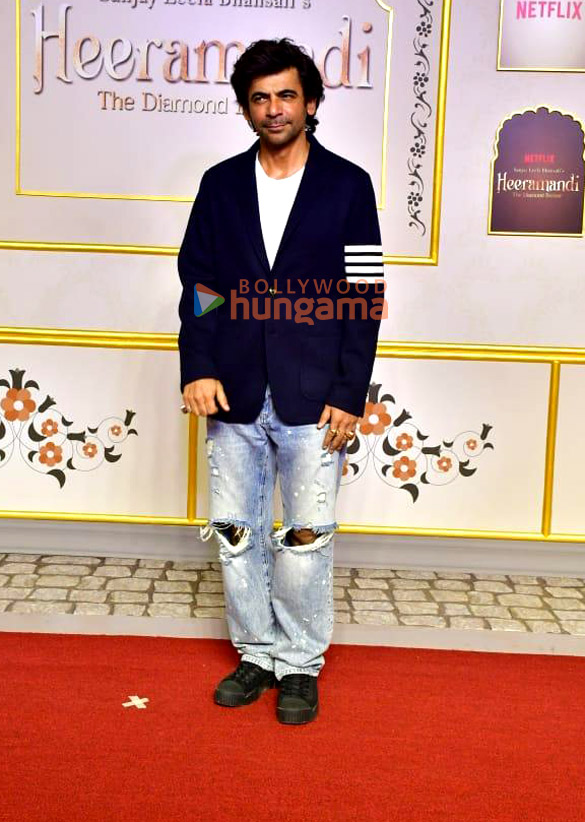 photos alia bhatt aditi rao hydari manisha koirala sanjay leela bhansali and others grace the premiere of heeramandi 6