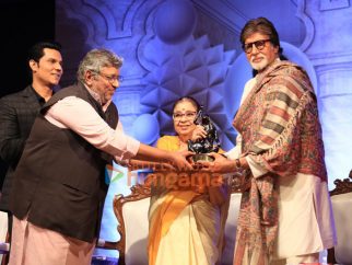 Photos: Amitabh Bachchan, Abhishek Bachchan and others snapped at Deenanath Mangeshkar Smrutidin Mahotsav
