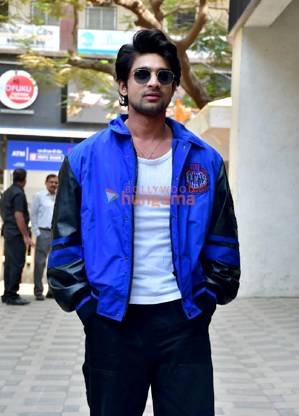 photos ayesha khan and abhishek kumar snapped promoting their upcoming song khaali botal 3