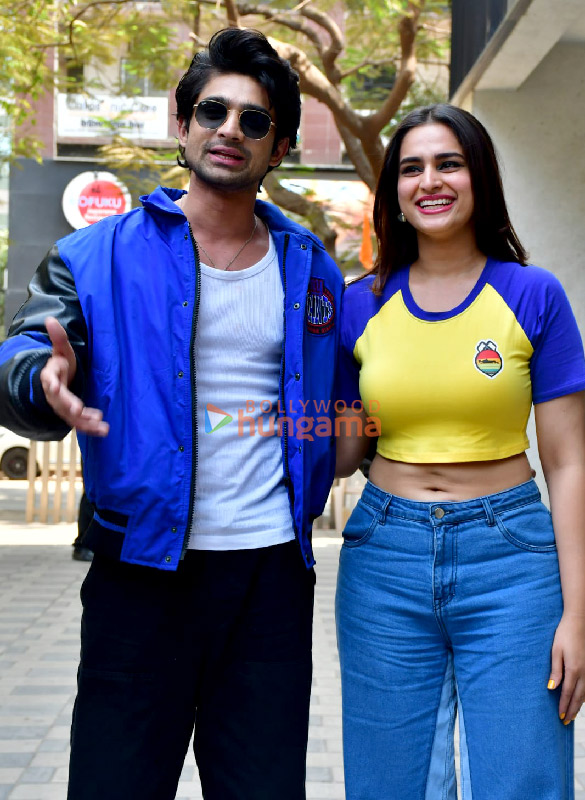 Photos: Ayesha Khan and Abhishek Kumar snapped promoting their upcoming song ‘Khaali Botal’ Photos: Ayesha Khan and Abhishek Kumar snapped promoting their upcoming song ‘Khaali Botal’
