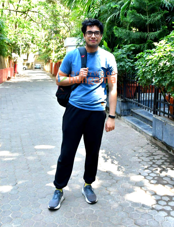 photos junaid khan snapped in juhu 3
