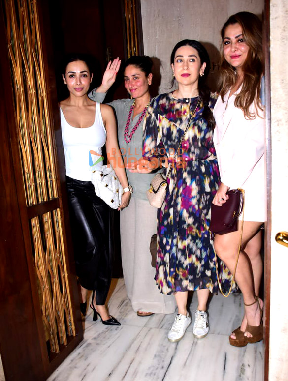 Photos: Kareena Kapoor Khan, Malaika Arora, Amrita Arora and Karisma Kapoor snapped at Manish Malhotra’s house | Parties & Events