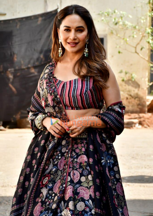 Photos: Madhuri Dixit, Suniel Shetty, Bharti Singh and others snapped on the sets of Dance Deewane 4