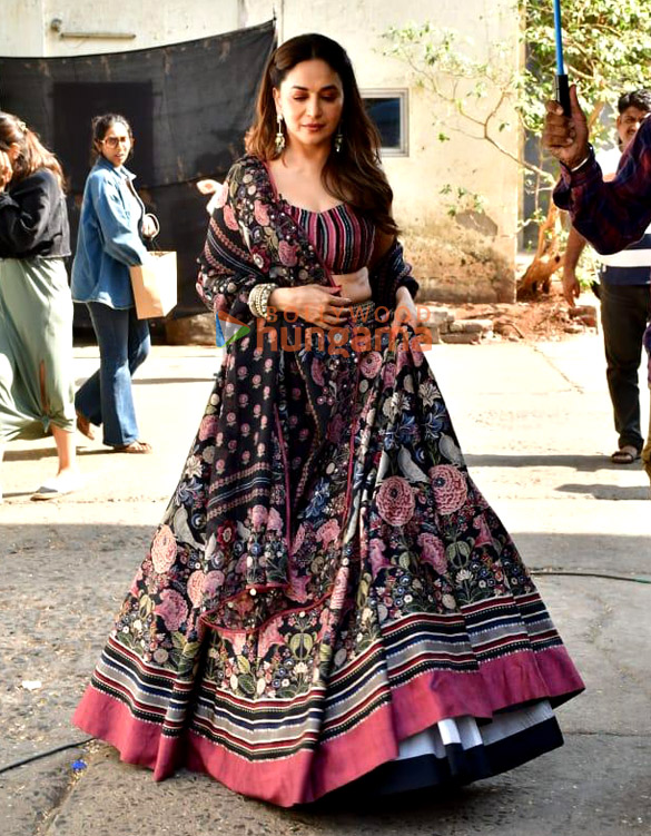 photos madhuri dixit suniel shetty and bharti singh snapped on the sets of dance deewane 4 6 6