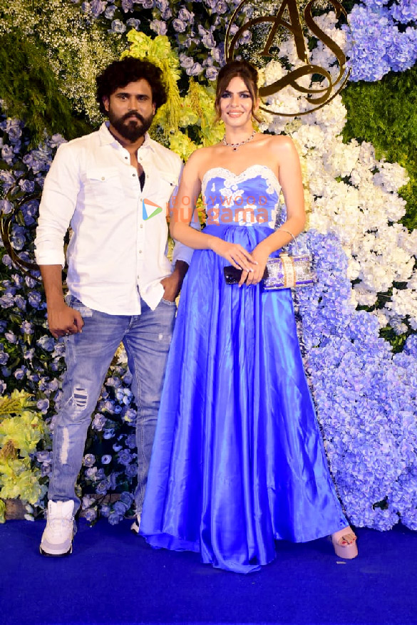 photos producer anand pandit and family snapped with daughter aishwarya and son in law sahil at their wedding reception 14