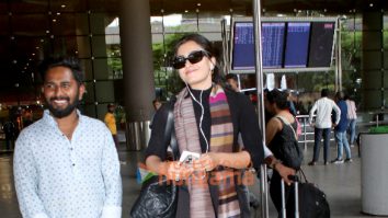 Photos: Rashmika Mandana and Jr NTR snapped at the airport