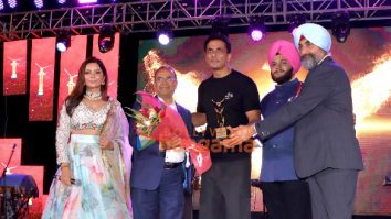Photos: Sonu Sood, Tusshar Kapoor, Jeetendra, Vindu Dara Singh grace ‘Punjabi Icon Awards 2024’
