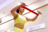 Urvashi Rautela giving major fitness goals with this workout video