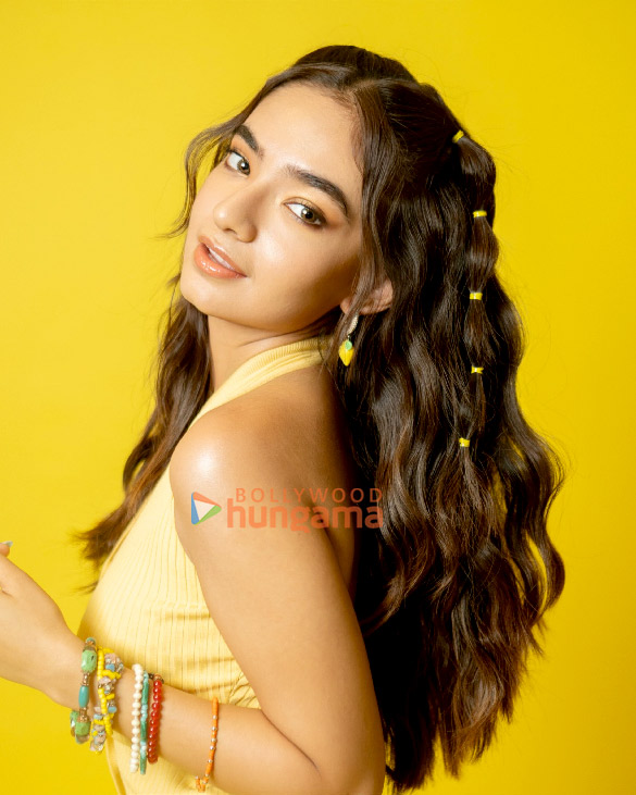 anushka sen 25 2