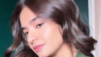 Anushka Sen flaunts her curves in this beautiful green outfit