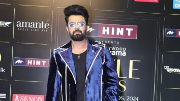 BH Style Icons 2024 Awards Maniesh Paul looks dapper as he poses for paps