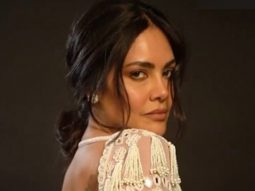 In love with every look that Esha Gupta displays!!!