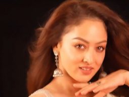 Graceful! Sandeepa Dhar steals our hearts with her pretty smile!