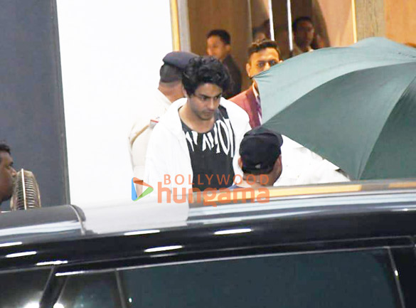 photos ananya panday suhana khan and others snapped at kalina airport 660 2