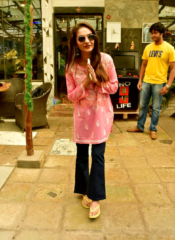 photos anushka sen snapped in andheri 1