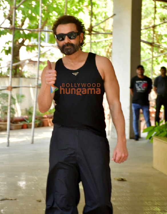 photos bobby deol snapped in juhu 2 2