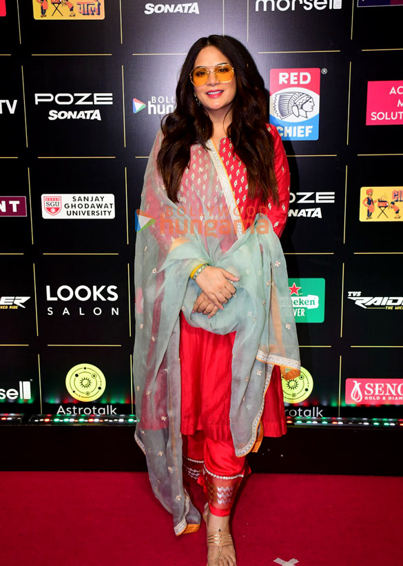 photos celebs grace the red carpet at bollywood hungama style icons summit and awards 2024 001 10