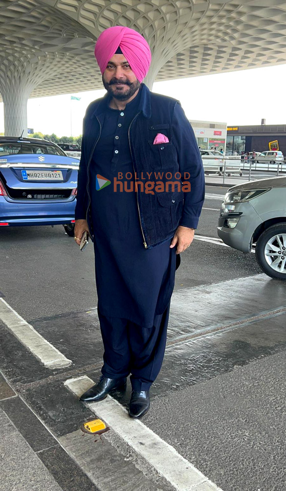 photos chahatt khanna tanishaa mukerji neil nitin mukesh and others snapped at the airport 1