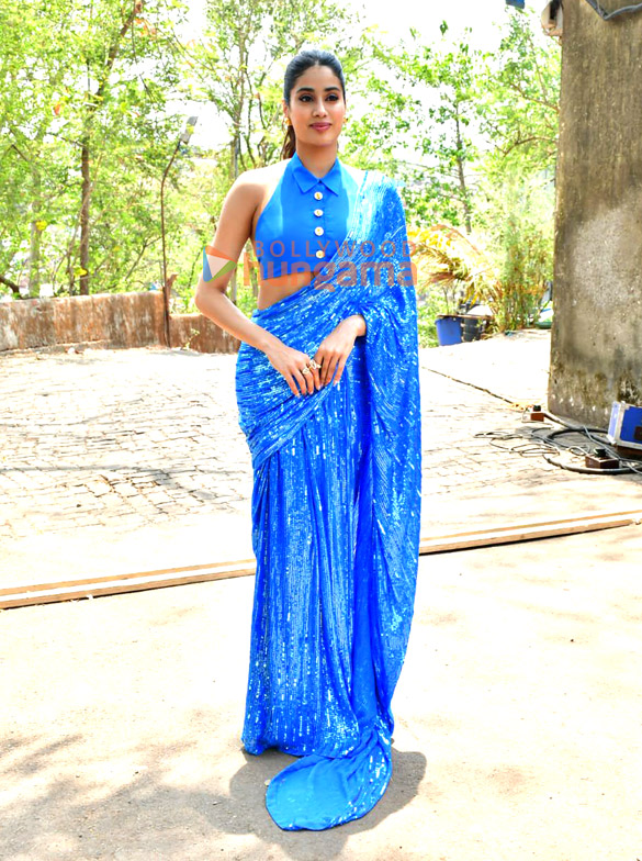 photos janhvi kapoor snapped promoting mr mrs mahi 3