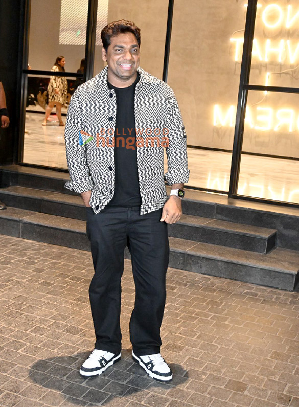 photos neena gupta sanvikaa zakir khan and others snapped at the special screening of tvfs panchayat season 3 in mumbai 7
