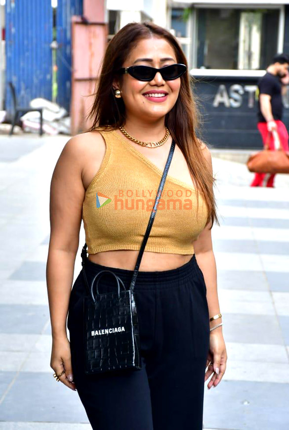 photos neha kakkar ravi dubey and sargun mehta snapped in andheri 3