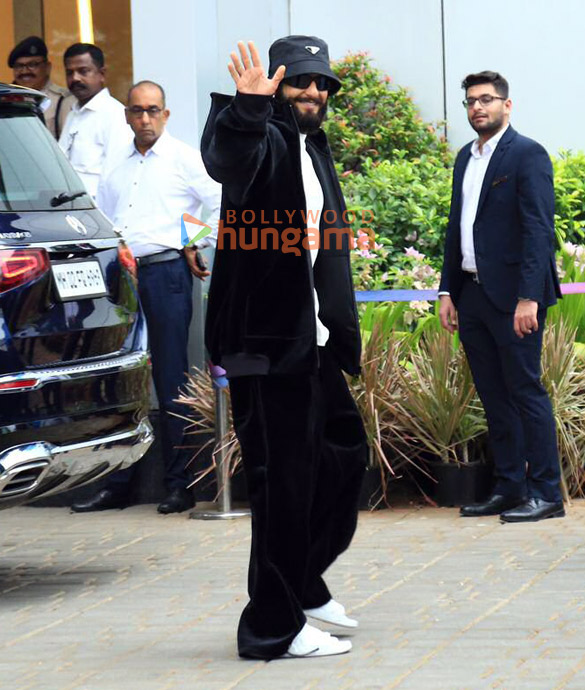photos salman khan ranveer singh mahendra singh dhoni and others snapped at kalina airport 7