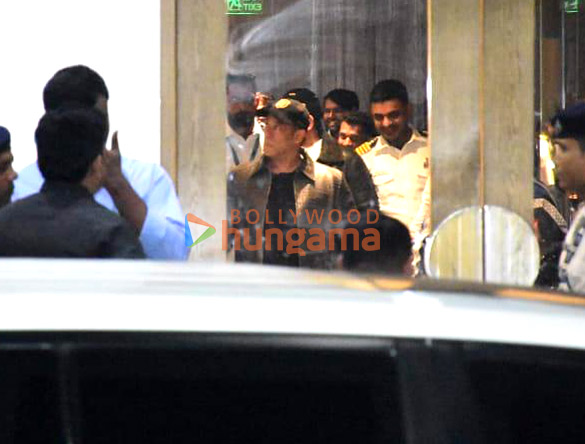 photos salman khan snapped at kalina airport 4 6