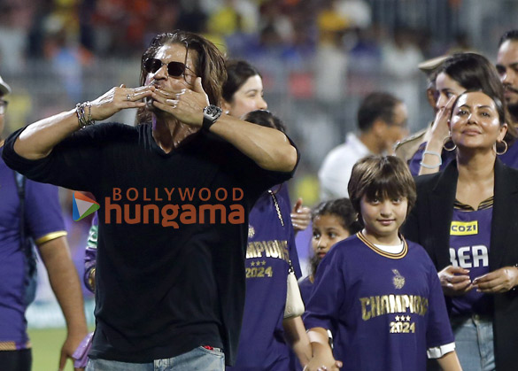 photos shah rukh khan aryan khan abram khan gauri khan suhana khan and others snapped in chennai as kkr lifts ipl 2024 trophy 3