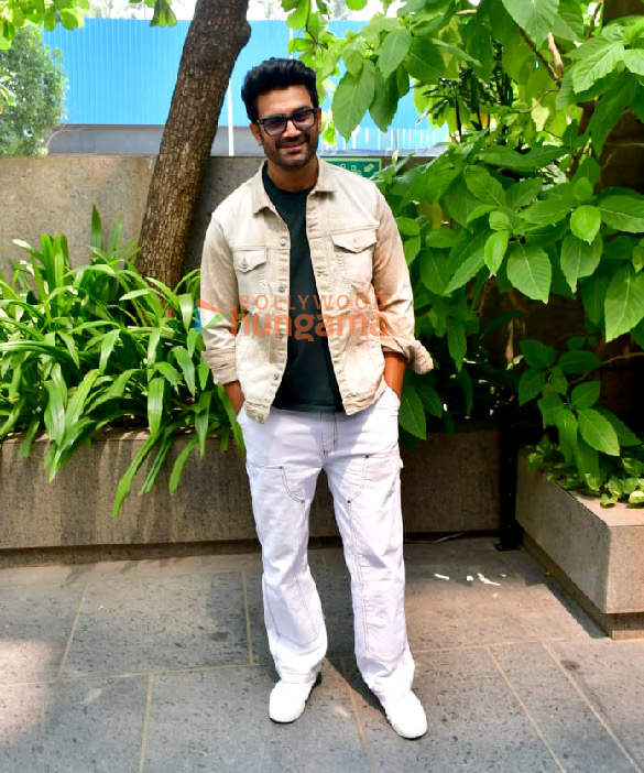 photos sharad kelkar snapped promoting baahubali crown of blood 4