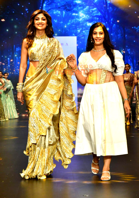 Photos: Shilpa Shetty walks for Asha at Bombay Times Fashion Week 2024