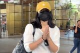 Rashmika Mandanna is all masked up as she gets clicked by paps at the airport
