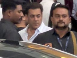 Salman Khan & Nirvaan get clicked together by paps at the airport