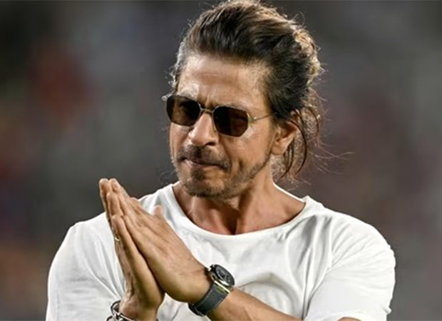 Shah Rukh Khan ‘doing nicely’ after hospitalization as a consequence of heatstroke, confirms his supervisor : Bollywood Information