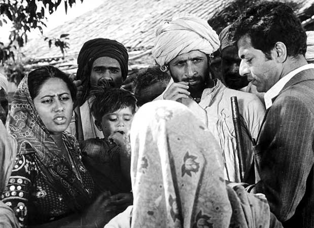 Shyam Benegal's Manthan starring Smita Patil and Naseeruddin Shah to re-release in Indian cinemas in 50 cities after Cannes 2024 screening