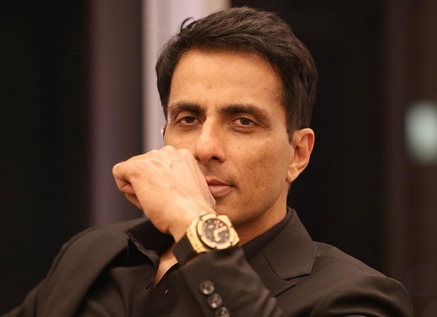 Sonu Sood gets featured in international law survey’s list alongside Barack Obama, Angelina Jolie, David Beckham and others : Bollywood News